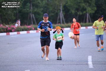 BINH DUONG NEW CITY HALF MARATHON 2024 - Ảnh #1726406