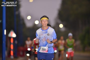 BINH DUONG NEW CITY HALF MARATHON 2024 - Ảnh #1756338