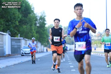 BINH DUONG NEW CITY HALF MARATHON 2024 - Ảnh #1766488