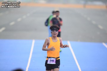 BINH DUONG NEW CITY HALF MARATHON 2024 - Ảnh #1738979