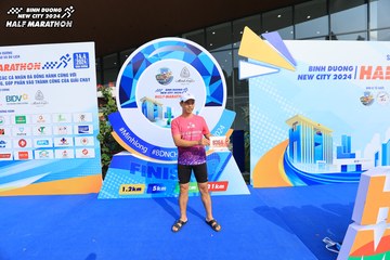 BINH DUONG NEW CITY HALF MARATHON 2024 - Ảnh #1724084