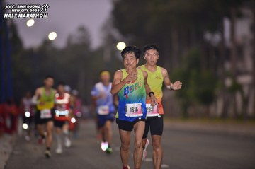 BINH DUONG NEW CITY HALF MARATHON 2024 - Ảnh #1756314