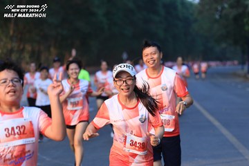 BINH DUONG NEW CITY HALF MARATHON 2024 - Ảnh #1772184
