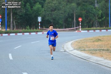 BINH DUONG NEW CITY HALF MARATHON 2024 - Ảnh #1735071