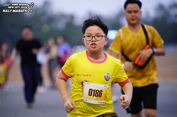 BINH DUONG NEW CITY HALF MARATHON 2024 - Ảnh #1725547