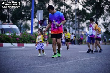 BINH DUONG NEW CITY HALF MARATHON 2024 - Ảnh #1724899