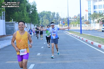 BINH DUONG NEW CITY HALF MARATHON 2024 - Ảnh #1769031