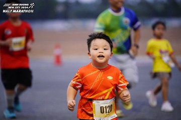 BINH DUONG NEW CITY HALF MARATHON 2024 - Ảnh #1725762