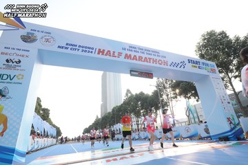 BINH DUONG NEW CITY HALF MARATHON 2024 - Ảnh #1821461