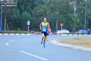 BINH DUONG NEW CITY HALF MARATHON 2024 - Ảnh #1735988