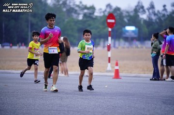 BINH DUONG NEW CITY HALF MARATHON 2024 - Ảnh #1725241