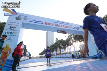 BINH DUONG NEW CITY HALF MARATHON 2024 - Ảnh #1738123
