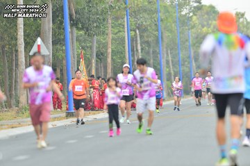 BINH DUONG NEW CITY HALF MARATHON 2024 - Ảnh #1750623