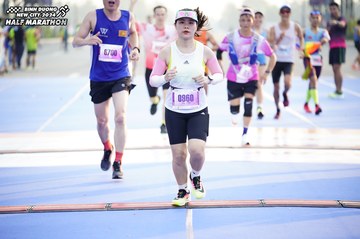 BINH DUONG NEW CITY HALF MARATHON 2024 - Ảnh #1759077