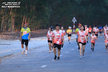 BINH DUONG NEW CITY HALF MARATHON 2024 - Ảnh #1771793