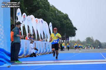 BINH DUONG NEW CITY HALF MARATHON 2024 - Ảnh #1737261