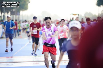BINH DUONG NEW CITY HALF MARATHON 2024 - Ảnh #1764620