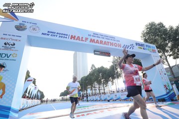BINH DUONG NEW CITY HALF MARATHON 2024 - Ảnh #1820568