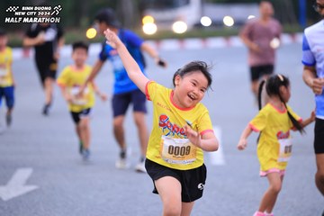 BINH DUONG NEW CITY HALF MARATHON 2024 - Ảnh #1726898