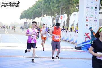 BINH DUONG NEW CITY HALF MARATHON 2024 - Ảnh #1757610