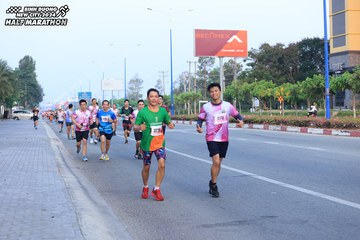 BINH DUONG NEW CITY HALF MARATHON 2024 - Ảnh #1772160