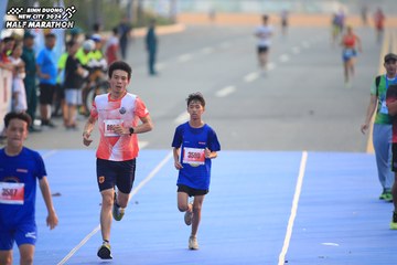 BINH DUONG NEW CITY HALF MARATHON 2024 - Ảnh #1740099