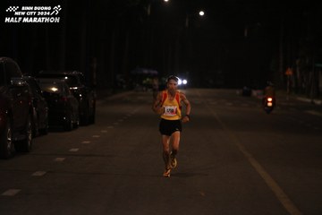 BINH DUONG NEW CITY HALF MARATHON 2024 - Ảnh #1739911