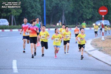 BINH DUONG NEW CITY HALF MARATHON 2024 - Ảnh #1726318