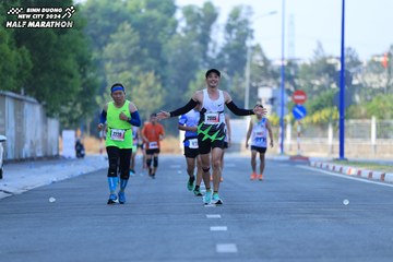 BINH DUONG NEW CITY HALF MARATHON 2024 - Ảnh #1764810