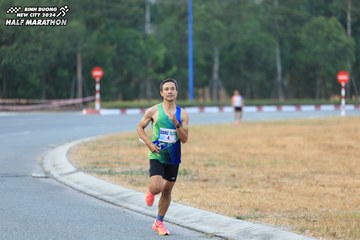 BINH DUONG NEW CITY HALF MARATHON 2024 - Ảnh #1735129
