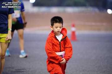 BINH DUONG NEW CITY HALF MARATHON 2024 - Ảnh #1725830