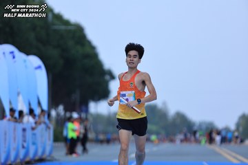 BINH DUONG NEW CITY HALF MARATHON 2024 - Ảnh #1737173
