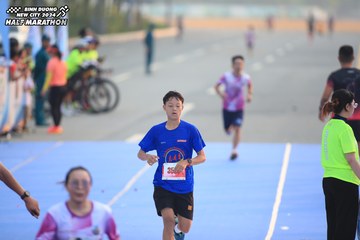 BINH DUONG NEW CITY HALF MARATHON 2024 - Ảnh #1739298