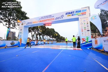 BINH DUONG NEW CITY HALF MARATHON 2024 - Ảnh #1729516