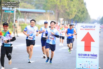 BINH DUONG NEW CITY HALF MARATHON 2024 - Ảnh #1755428