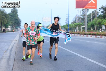 BINH DUONG NEW CITY HALF MARATHON 2024 - Ảnh #1767431