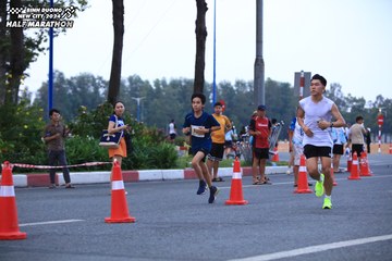 BINH DUONG NEW CITY HALF MARATHON 2024 - Ảnh #1727905