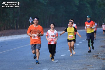 BINH DUONG NEW CITY HALF MARATHON 2024 - Ảnh #1750236