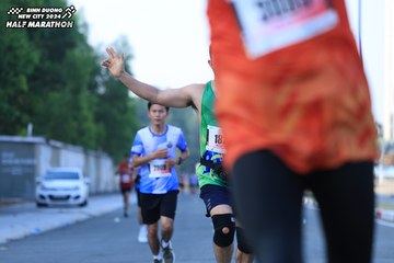 BINH DUONG NEW CITY HALF MARATHON 2024 - Ảnh #1764302