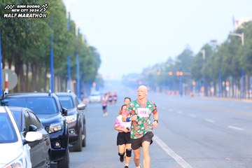 BINH DUONG NEW CITY HALF MARATHON 2024 - Ảnh #1739639