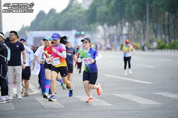 BINH DUONG NEW CITY HALF MARATHON 2024 - Ảnh #1729850