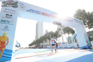 BINH DUONG NEW CITY HALF MARATHON 2024 - Ảnh #1819297
