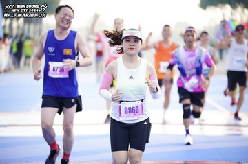 BINH DUONG NEW CITY HALF MARATHON 2024 - Ảnh #1759080