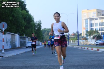 BINH DUONG NEW CITY HALF MARATHON 2024 - Ảnh #1776228