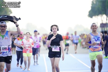 BINH DUONG NEW CITY HALF MARATHON 2024 - Ảnh #1759228