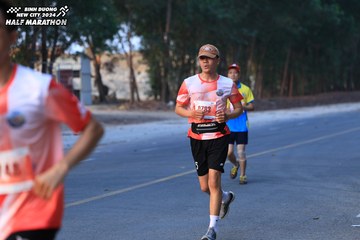 BINH DUONG NEW CITY HALF MARATHON 2024 - Ảnh #1750277