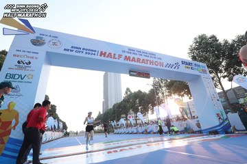 BINH DUONG NEW CITY HALF MARATHON 2024 - Ảnh #1819307