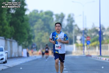 BINH DUONG NEW CITY HALF MARATHON 2024 - Ảnh #1765057