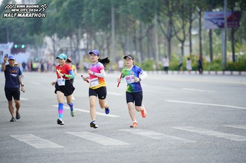 BINH DUONG NEW CITY HALF MARATHON 2024 - Ảnh #1729839