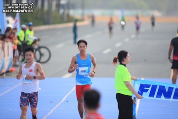 BINH DUONG NEW CITY HALF MARATHON 2024 - Ảnh #1739055